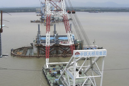 High-speed railway line from Beijing to Shanghai, Nanjing Big Bridge, Supervision